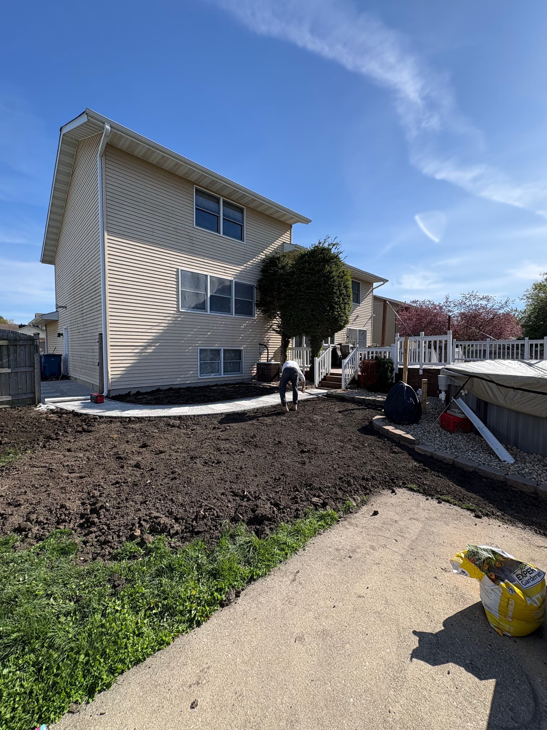 Gallery photos for Backyard Grading and Walkway Installation Done Right: Image #7