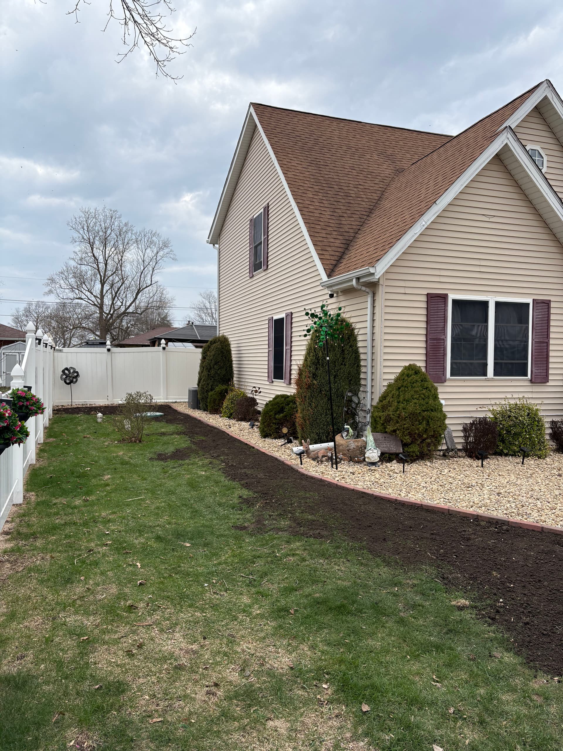 Brick Border and River Rock Bed That Actually Changes the Whole Front Yard
