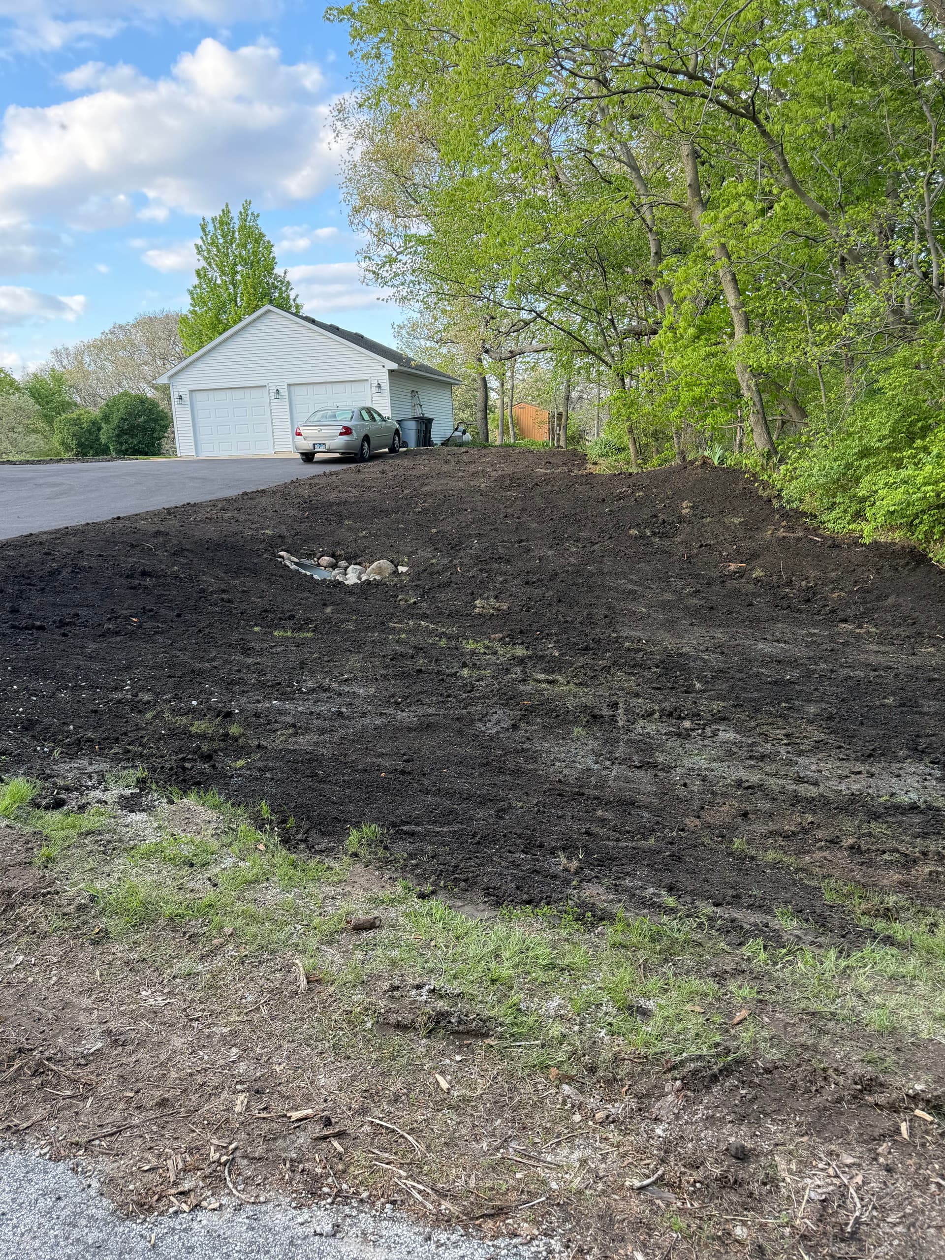 Gallery photos for Backfill and Regrade After New Asphalt Driveway Installation: Image #9