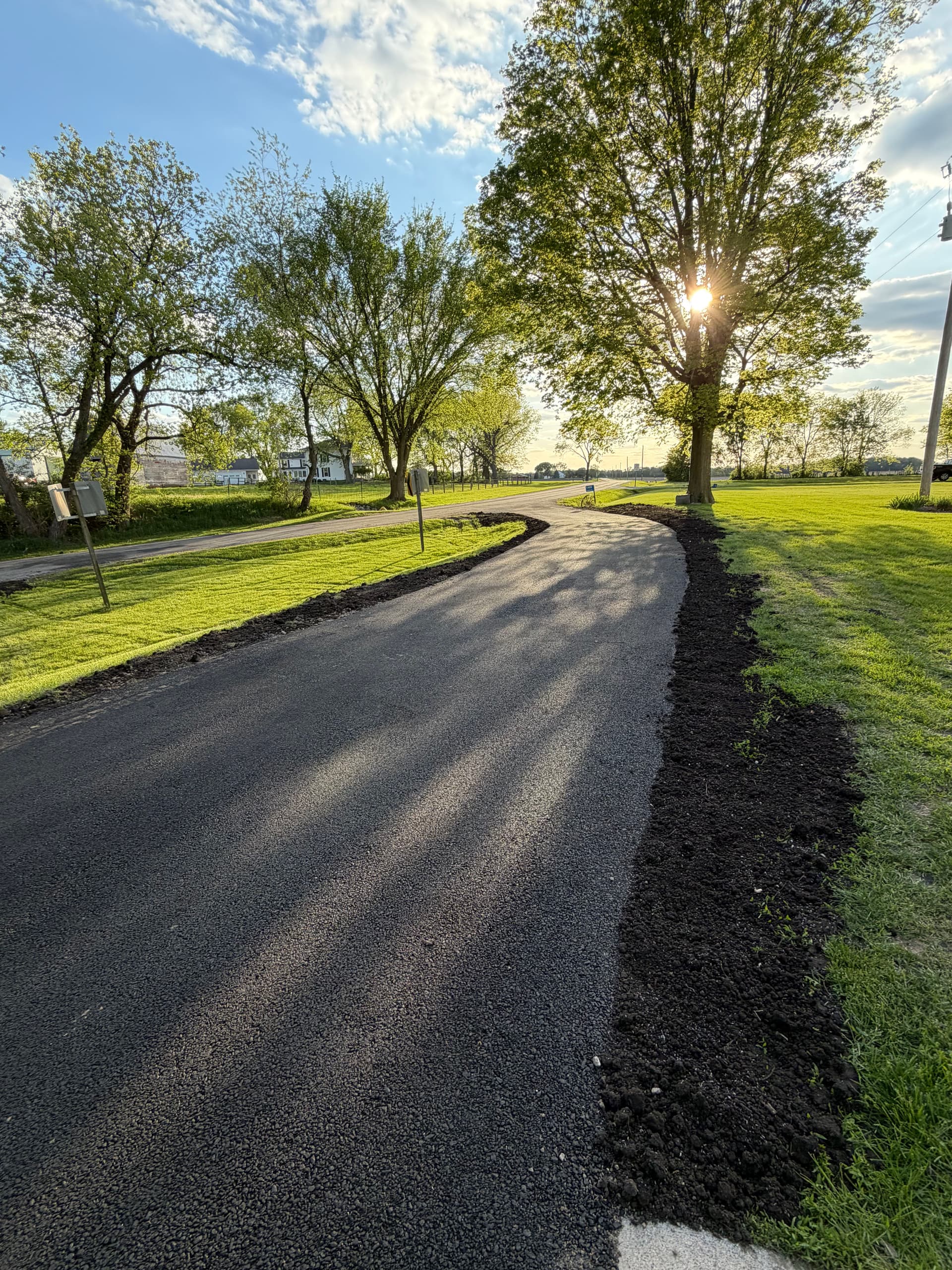 Gallery photos for Backfill and Regrade After New Asphalt Driveway Installation: Image #6