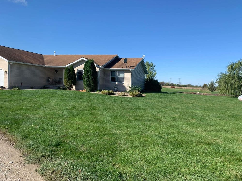 Gallery photos for Lawn Perfection in Norway IL: Image #5